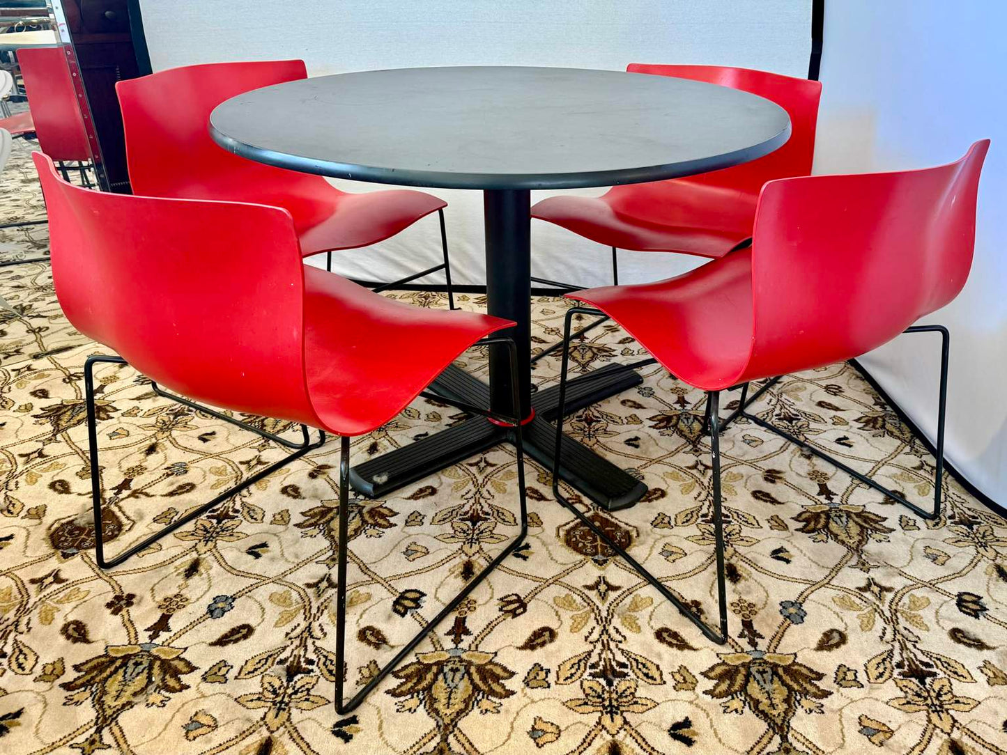 Handkerchief Chairs with Matching Table by Massimo & Lella Vignelli for Knoll International - 5pcs