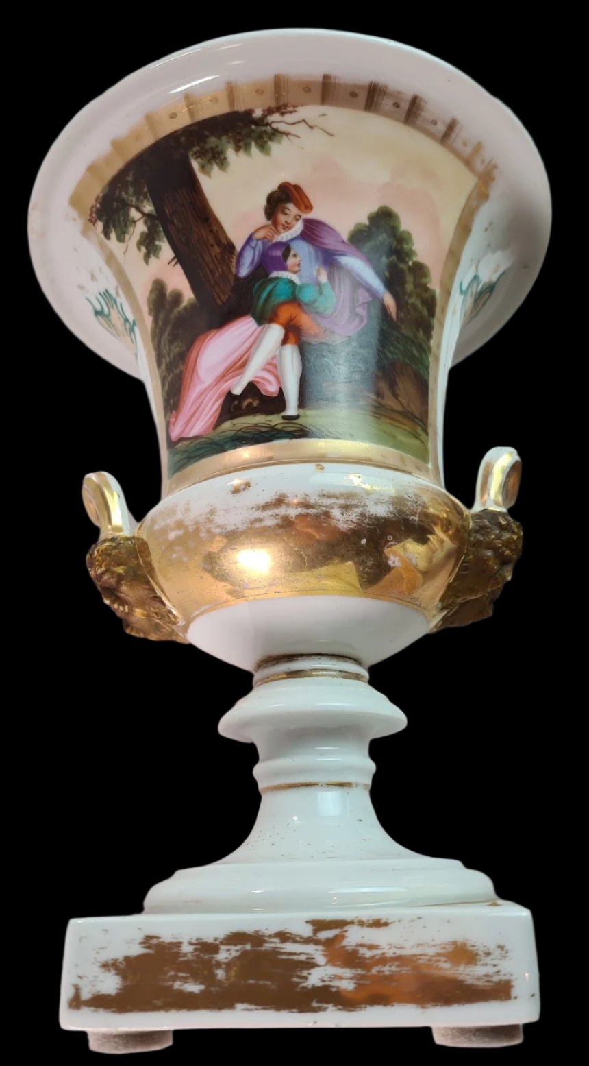 Lovely Pair of Antique Old Paris (Vieux Paris) Gilted Urns early 19th c.