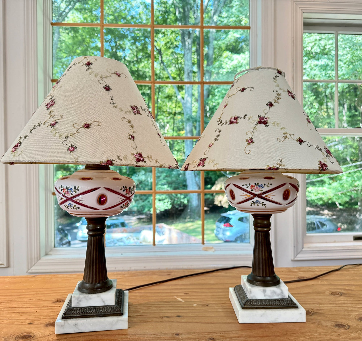 Beautiful Pair of Vintage Bohemian Art Glass Lamps
