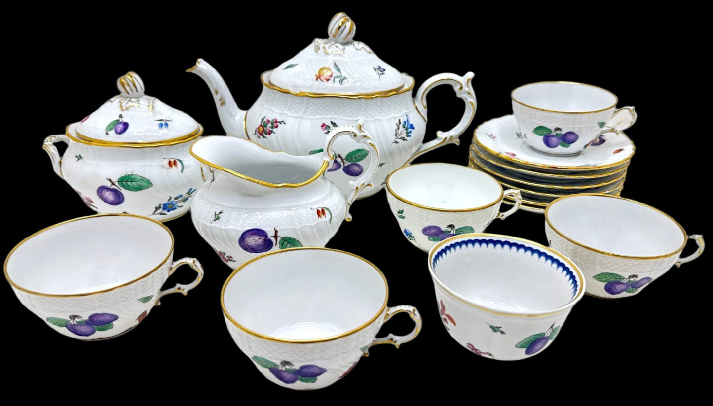 Vintage Italian Richard Ginori Fruits Perugia Tea Set