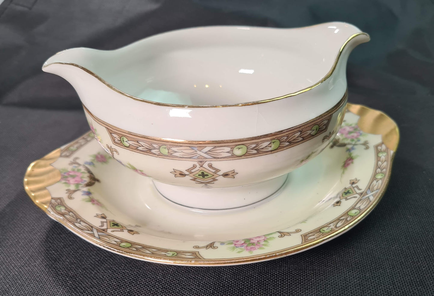 Lafayette Gravy Boat with Underplate, UC Limoges