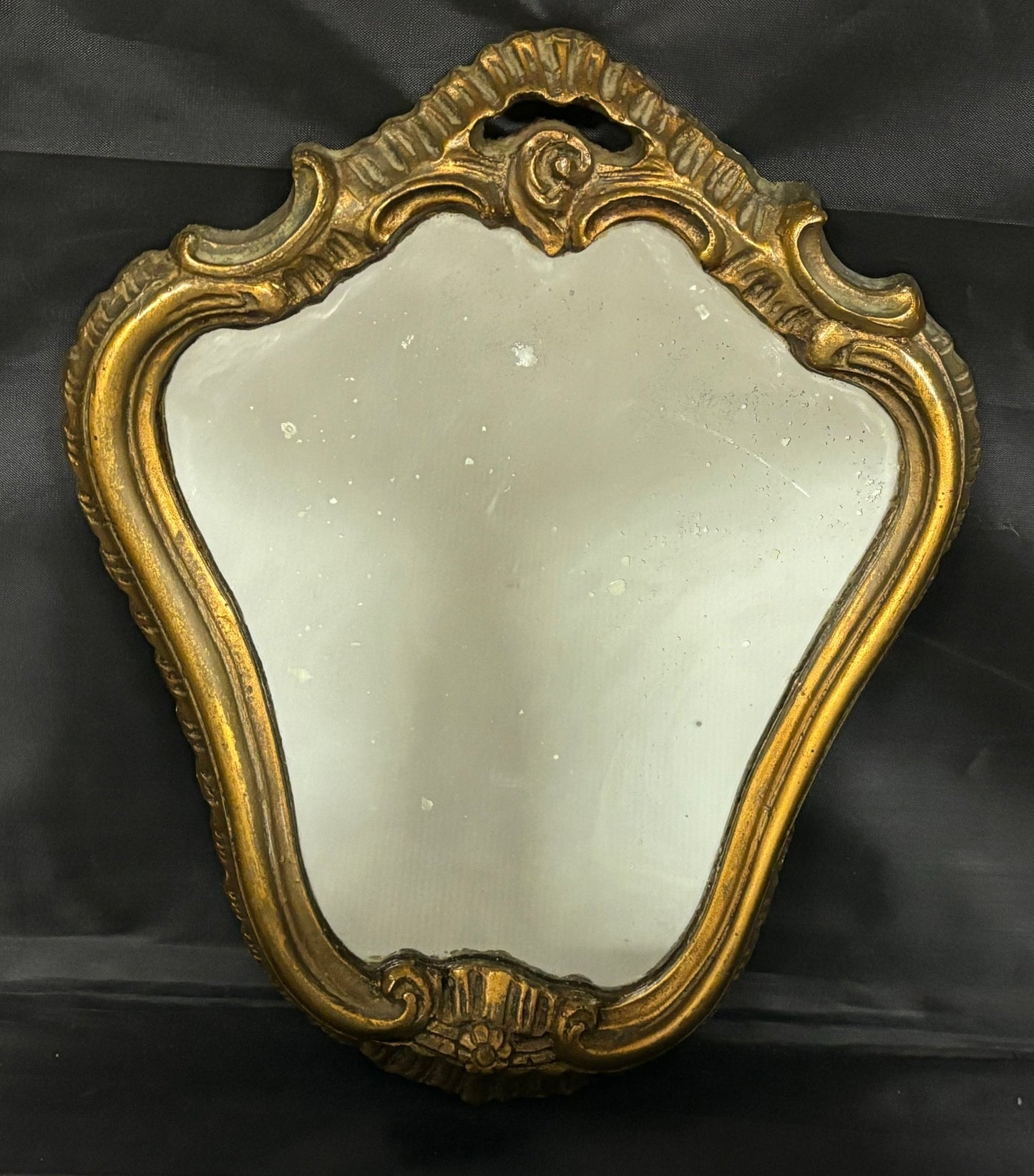 Charming Baroque Golden Wall Mirror, Oval Shape Carved