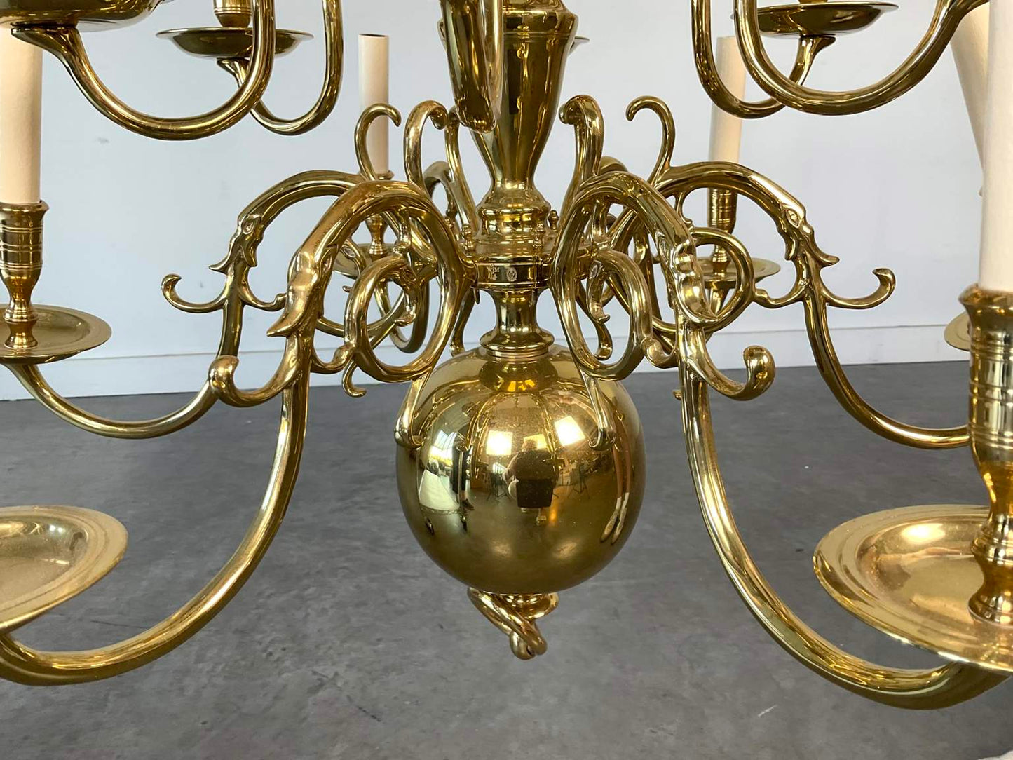 Virginia Metalcrafters Williamsburg Solid Brass 12-Light Chandelier