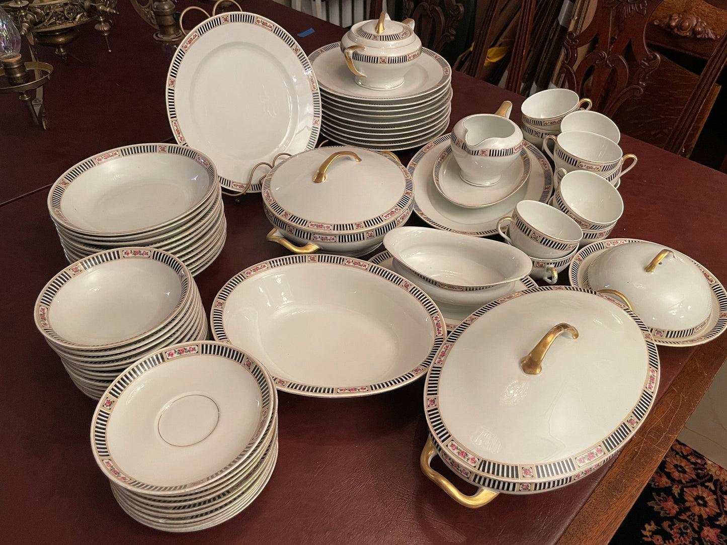 Czechoslovakia- Victorina China Set For 12 , 7pps And 88 Pieces In Total