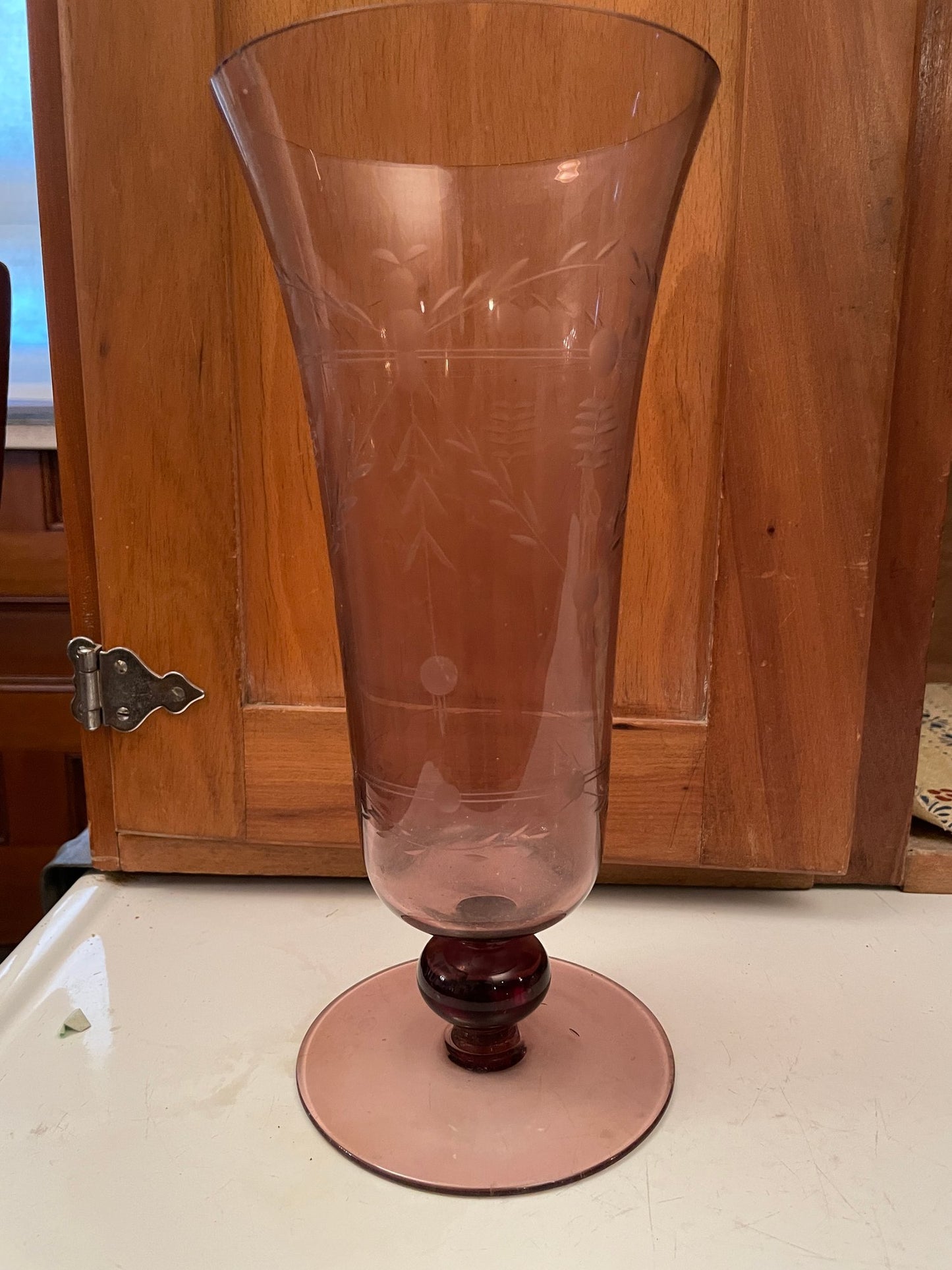 Vintage Light Purple Etched Glass Vase.