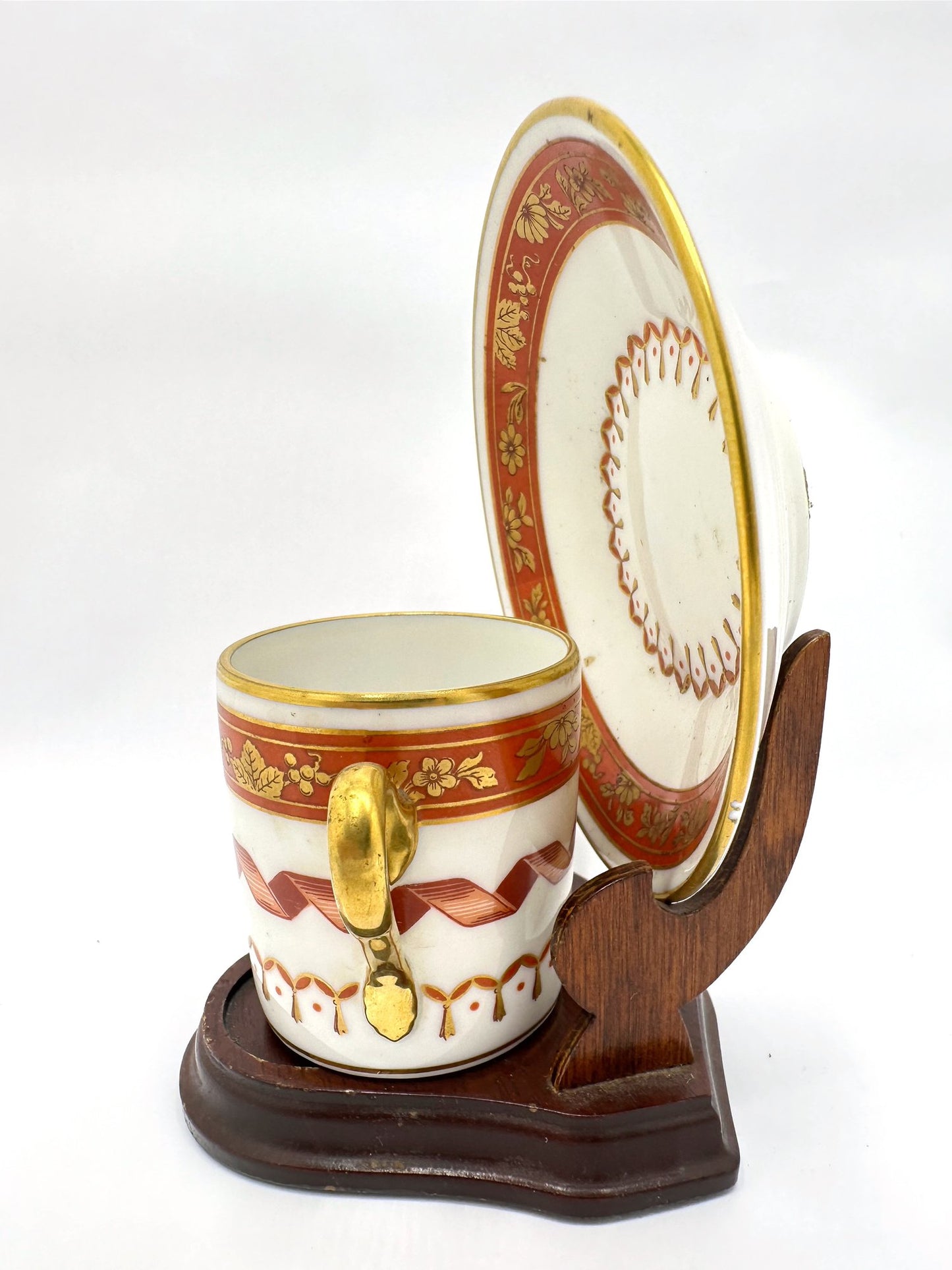 Antique Richard Ginori Italian Tea Cup & Saucer With Gold Accents On Wood Stand