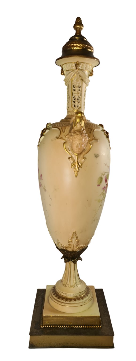 Royal Worchester Urn c. 1875
