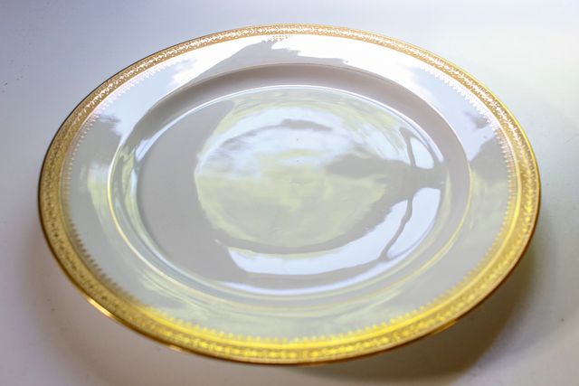 Limoges Set Of 12 Gold & White Dinner Plates