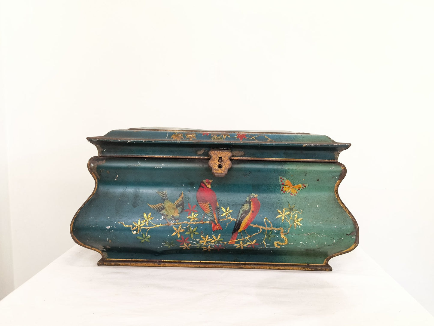 Vintage Chinoiserie themed hinged Brass Box