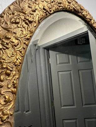 Antique Victorian Age Gilded Oval Mirror