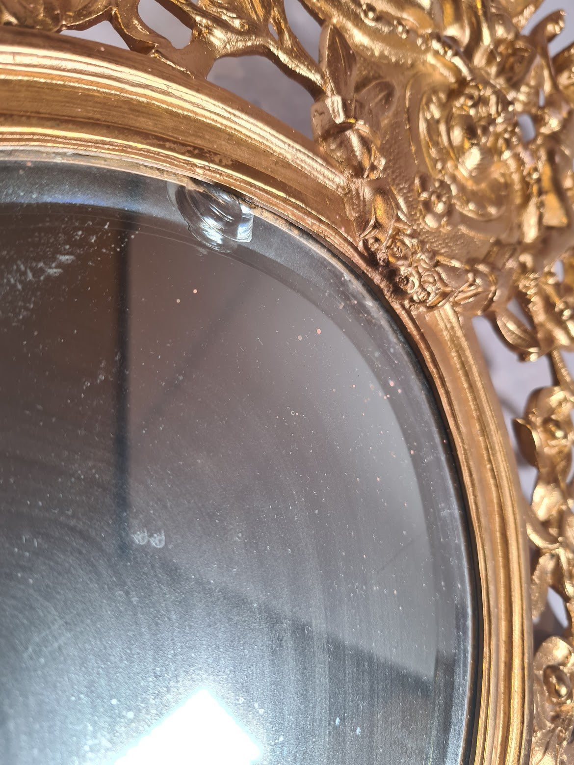 Beautifully Ornate Gilt Brass Sconce / Mirror (1/2)