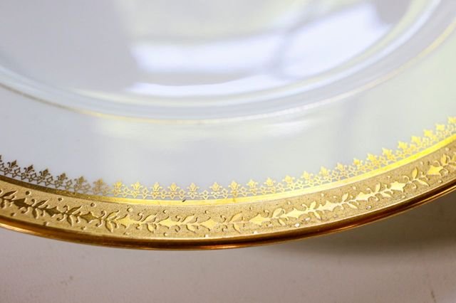 Limoges Set Of 12 Gold & White Dinner Plates