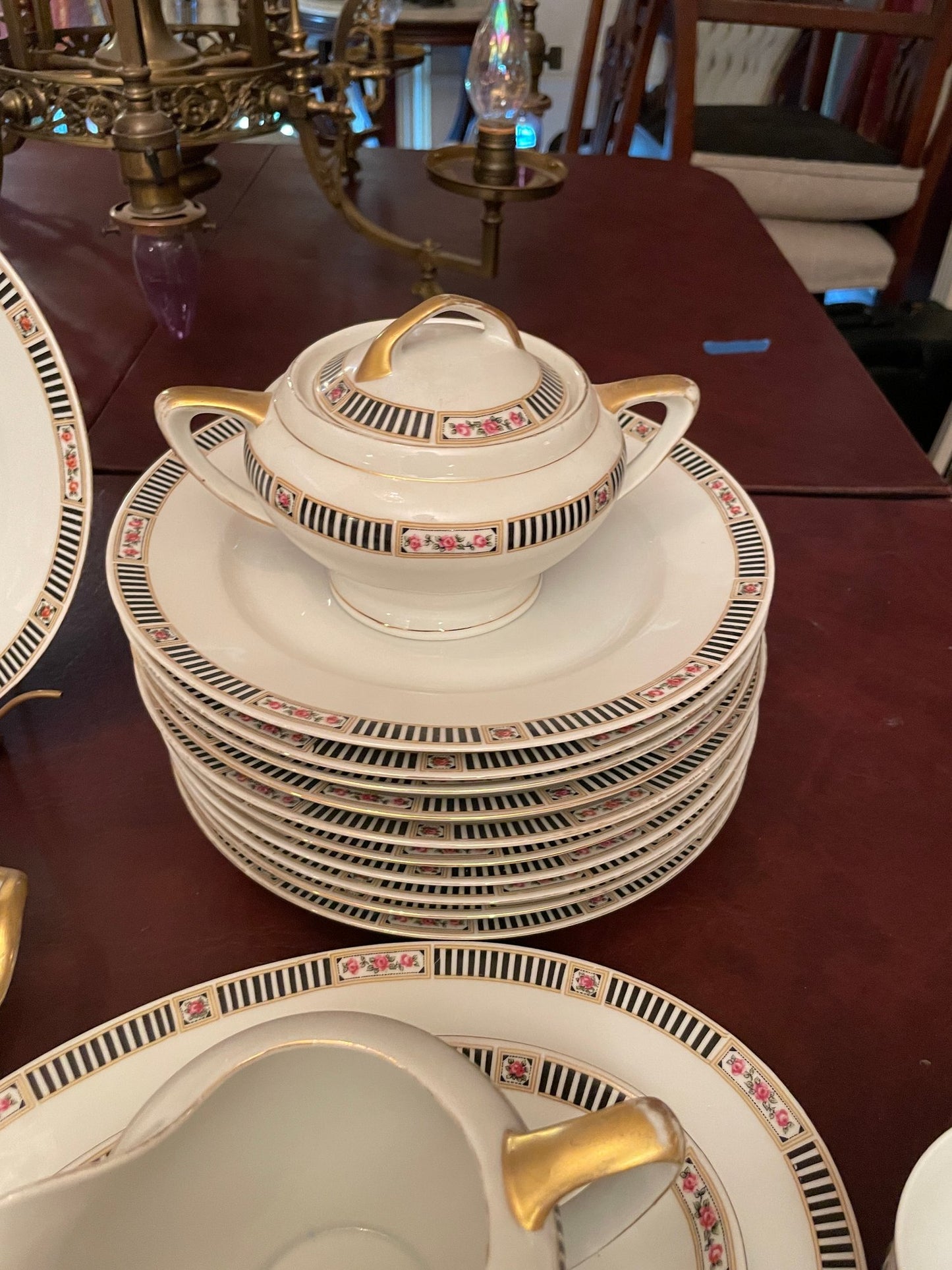 Czechoslovakia- Victorina China Set For 12 , 7pps And 88 Pieces In Total