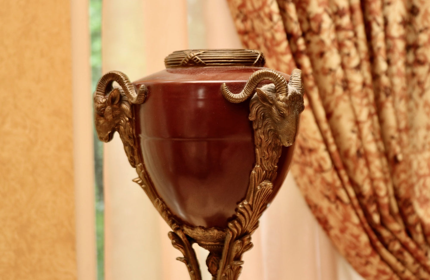 Stunning Regal Rams Head Castilian Urn
