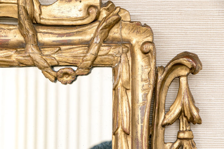 Stunning 18th Century Ornate Gilt Finished Mirror