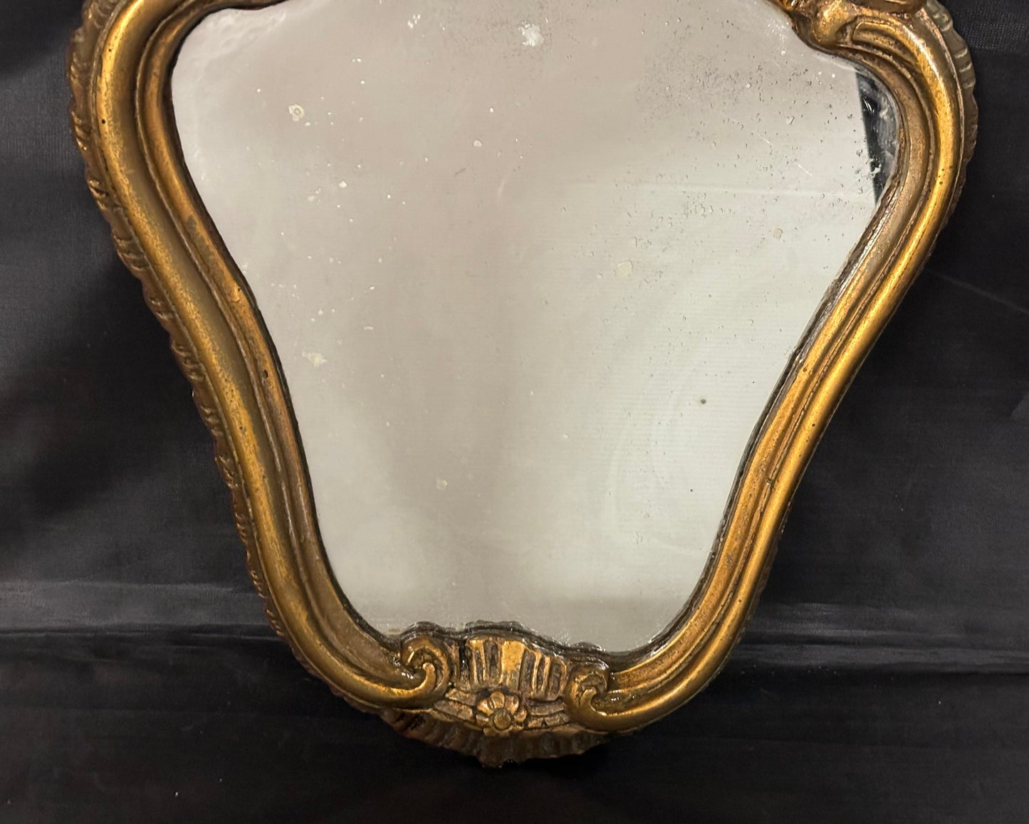 Charming Baroque Golden Wall Mirror, Oval Shape Carved