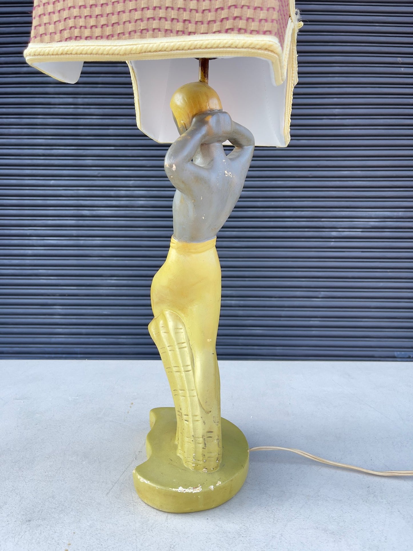 Mid Century Chalkware Lamp