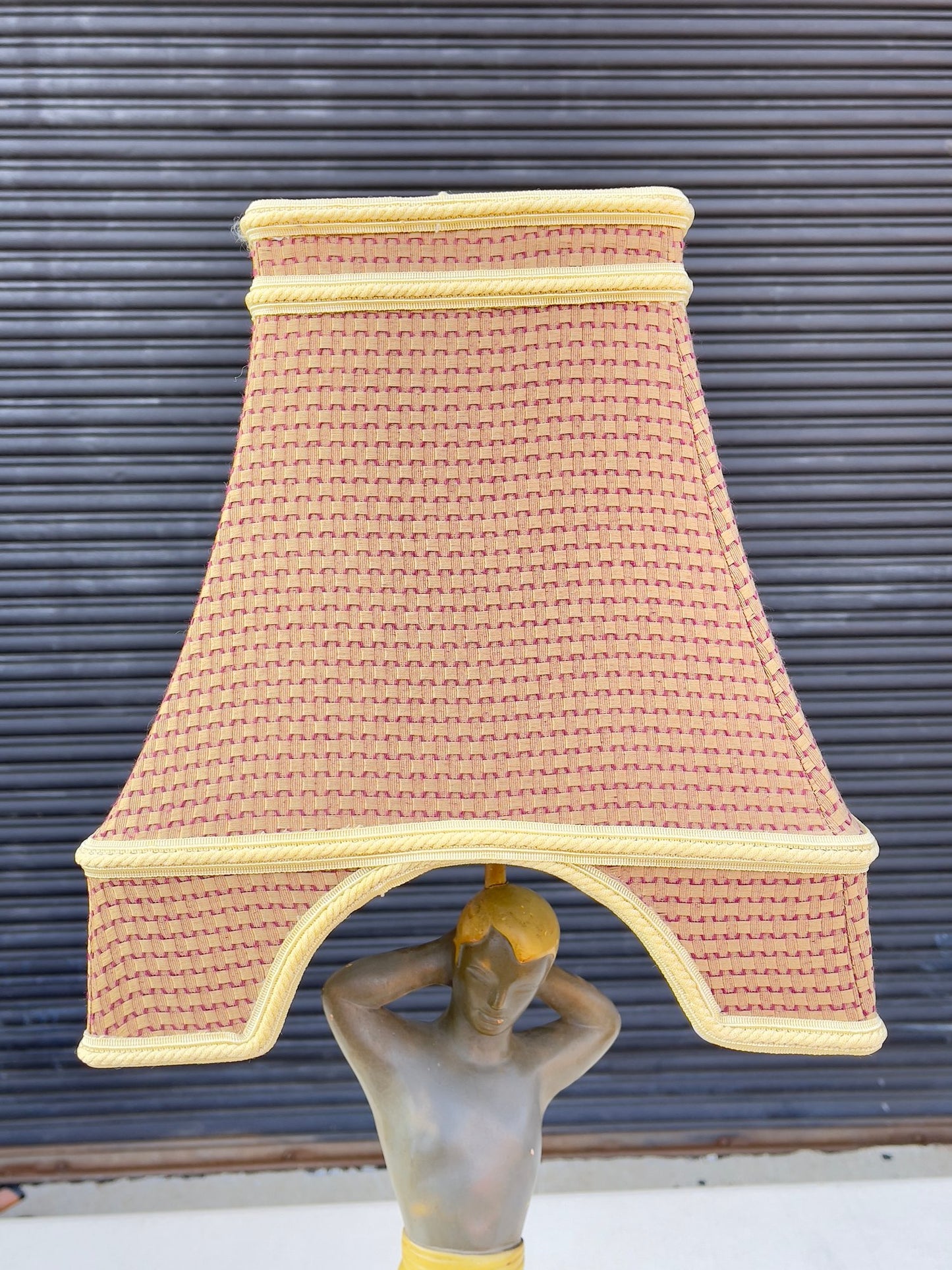 Mid Century Chalkware Lamp