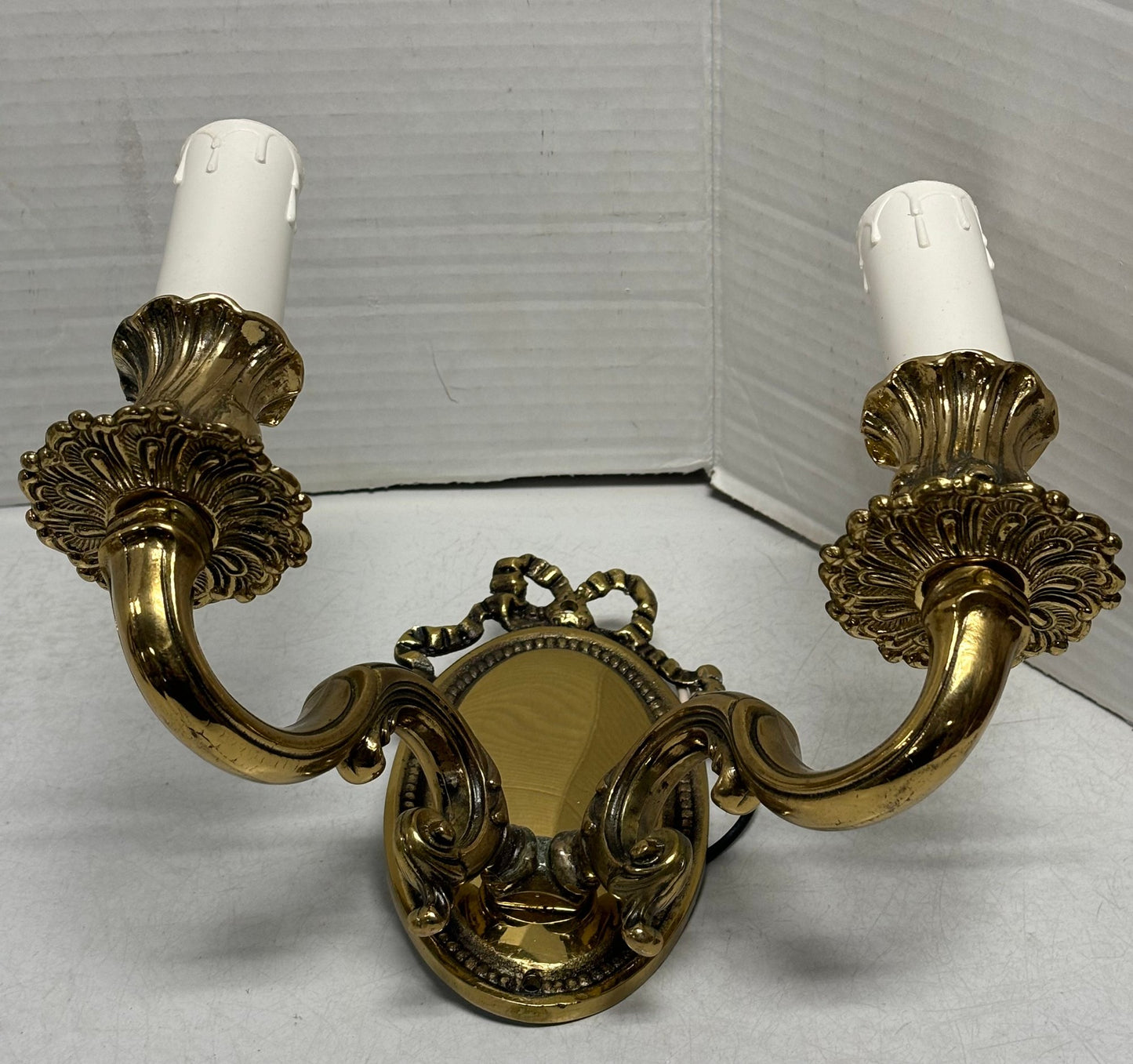 Vintage Pair Of Lovely Bronze Wall Sconces (3/3)