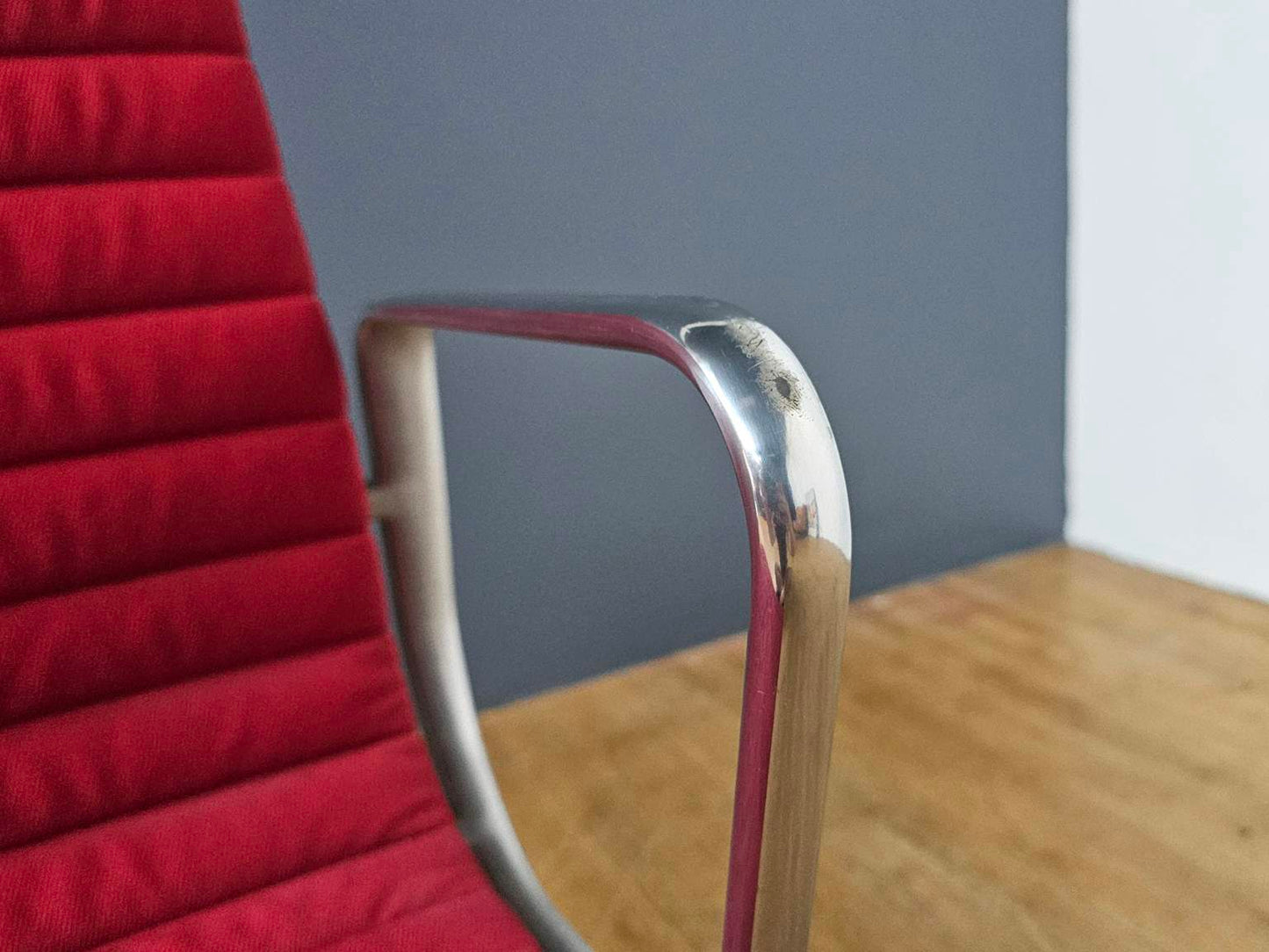 Original Charles & Ray Eames Herman Miller Aluminum Group Arm Chair