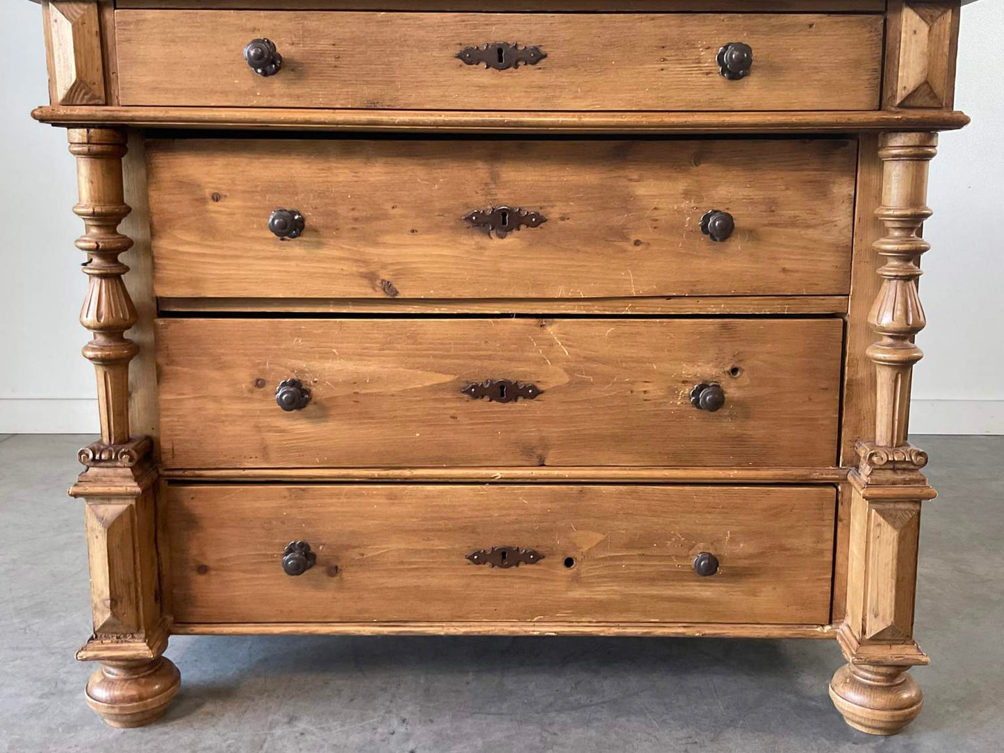 Vintage Pine Chest of Drawers