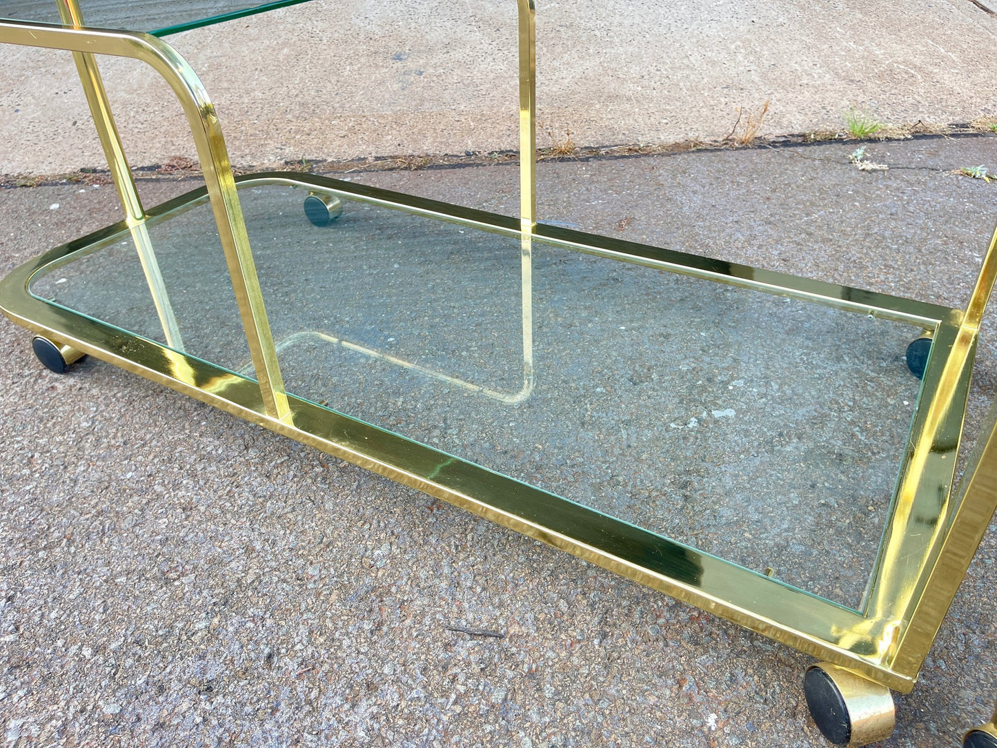Vintage Milo Baughman Brass And Glass Expandable Bar Tea serving Cart for DIA