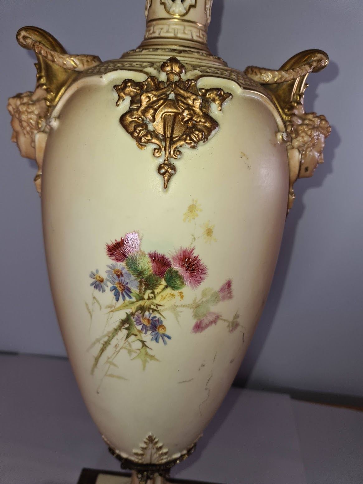 Royal Worchester Urn c. 1875