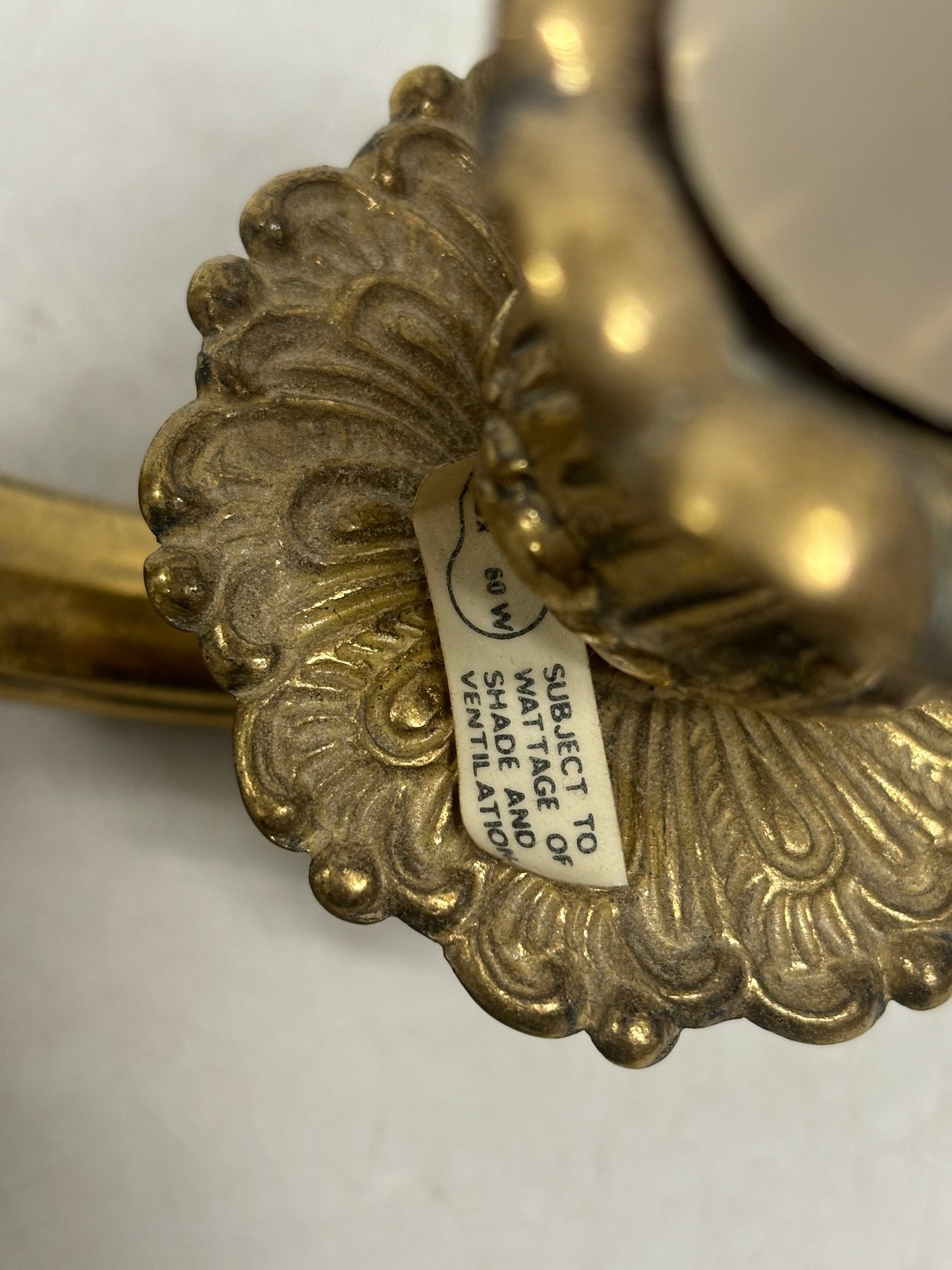 Vintage Pair Of Lovely Bronze Wall Sconces (1/3)