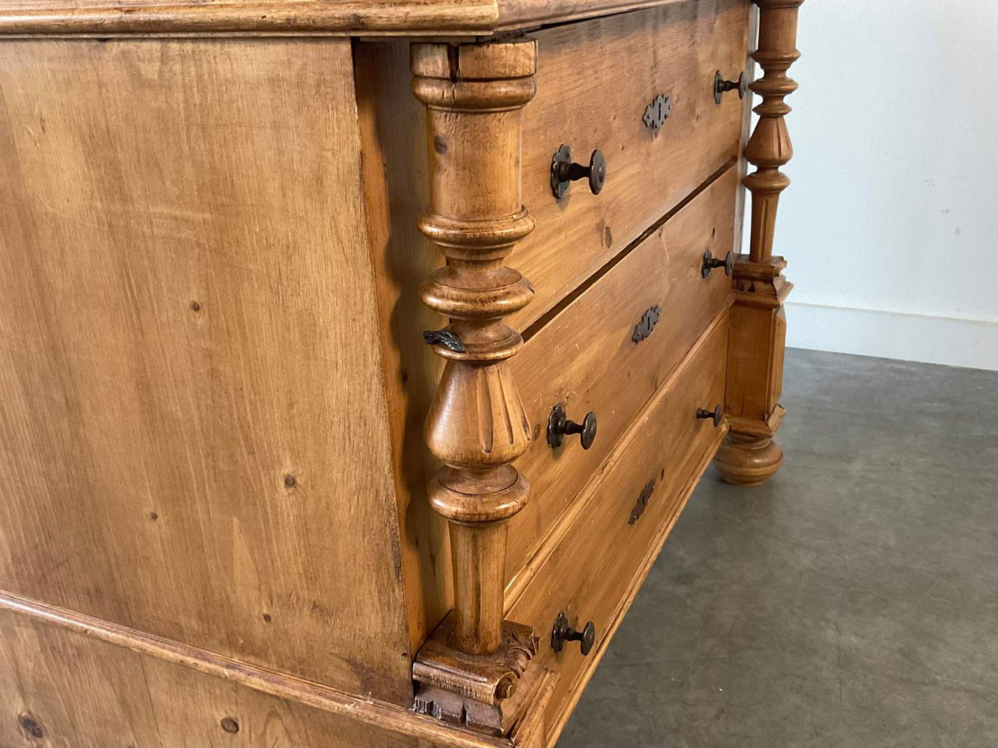 Vintage Pine Chest of Drawers