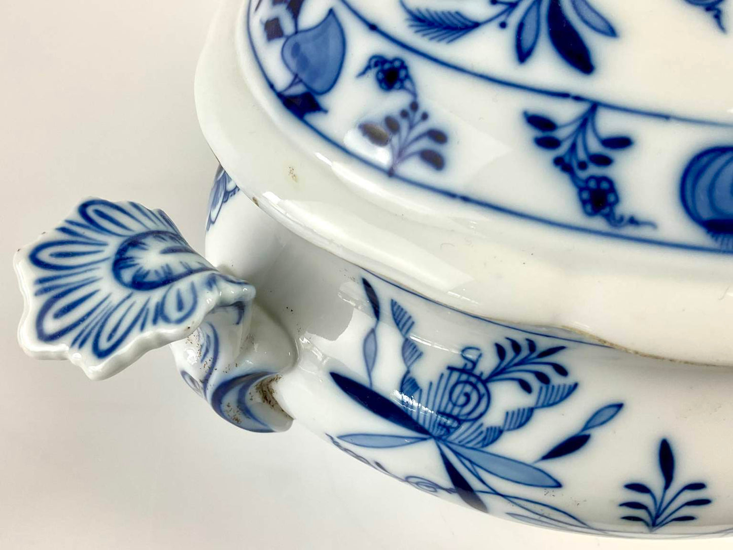 Antique Carl Teichert Meissen Blue Onion Porcelain Tureen
