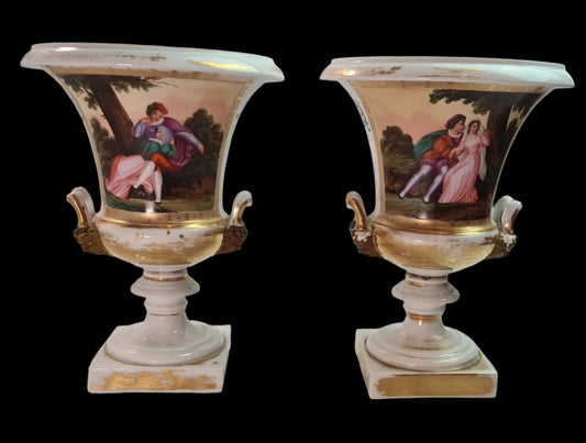 Lovely Pair of Antique Old Paris (Vieux Paris) Gilted Urns early 19th c.