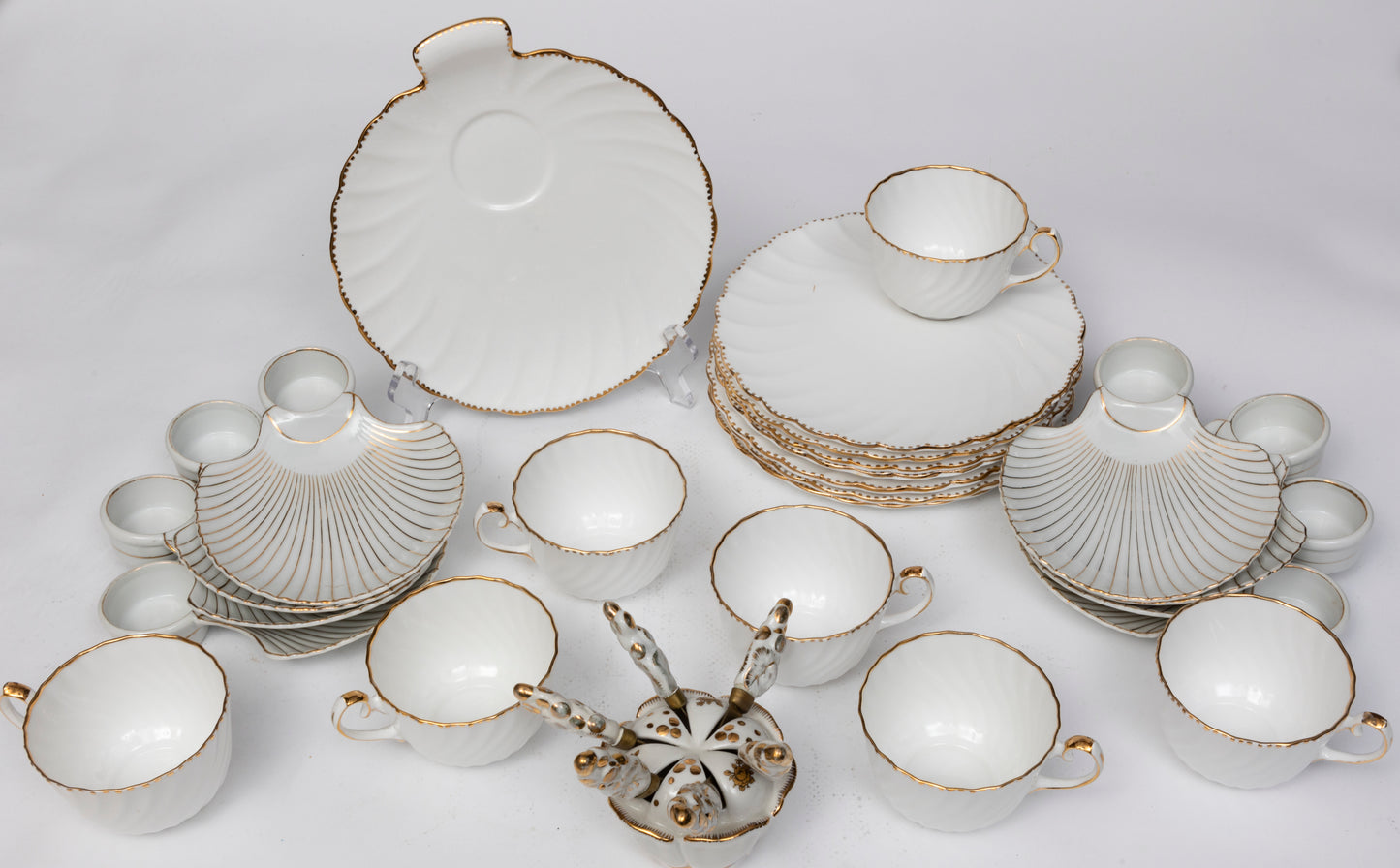Old Grecian Flute Luncheon Dish Set