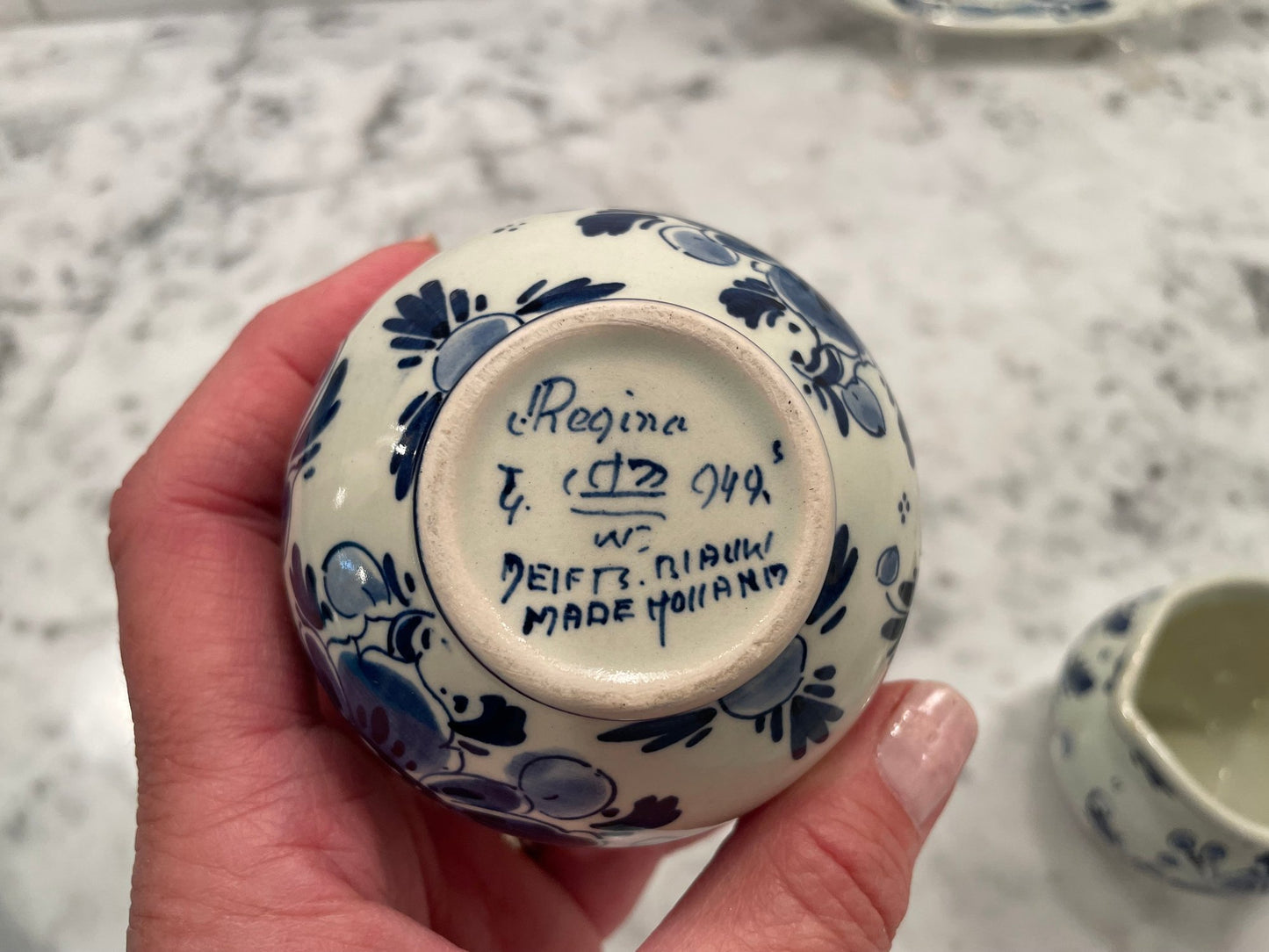Hand painted Rare Delft Regina Sugar & Creamer With Tray