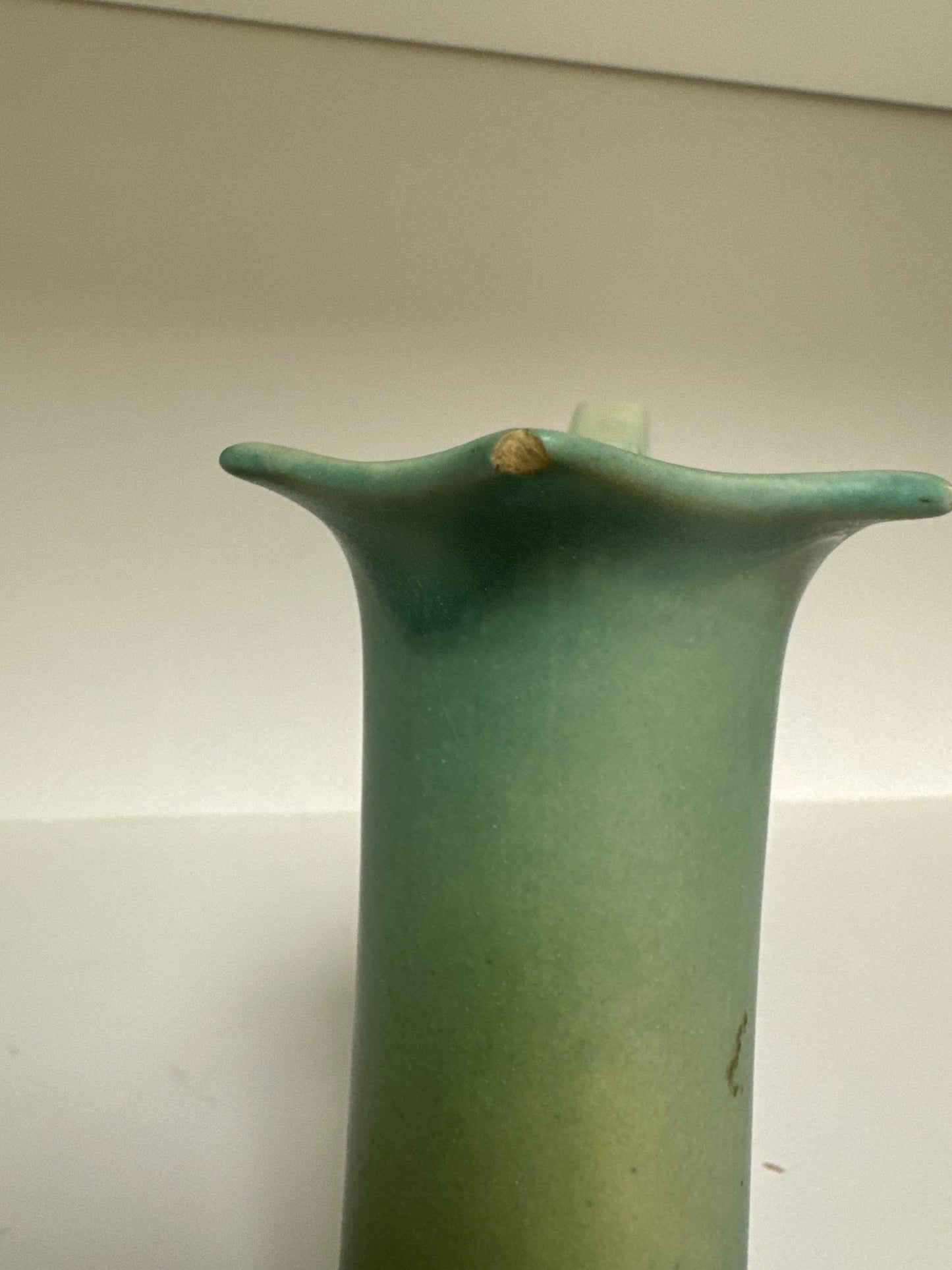 Roseville Bleeding Hearts Double Bud Vase/Candle Holder