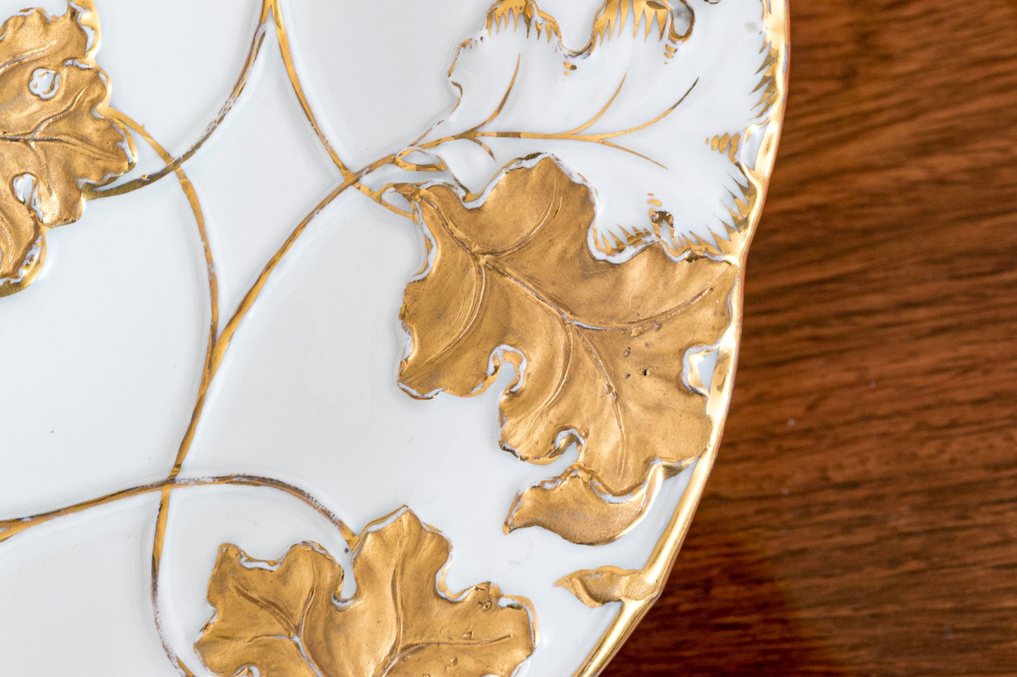 Fine Antique Meissen Porcelain Presentational Plate