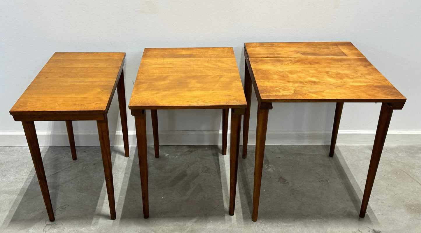 Set of Three Russel Wright for Conant Ball American Modern Maple Nesting Tables, c. 1940s–1950s