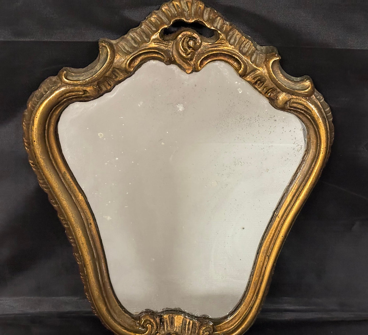 Charming Baroque Golden Wall Mirror, Oval Shape Carved