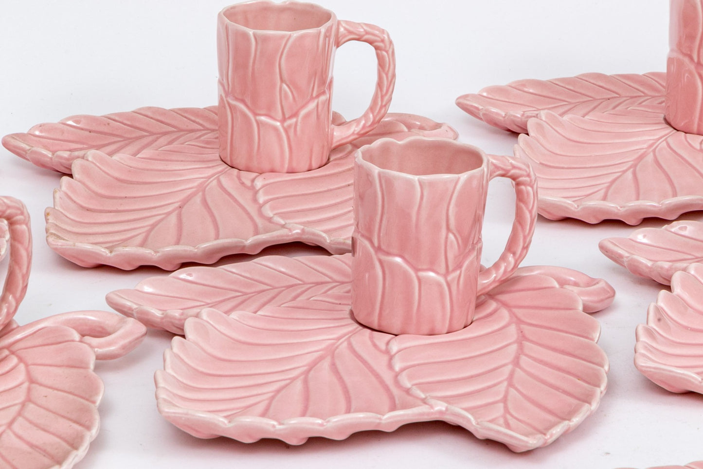 Vintage Set Of Carol Stupell Foliate Form Plates With Accompanying Cups