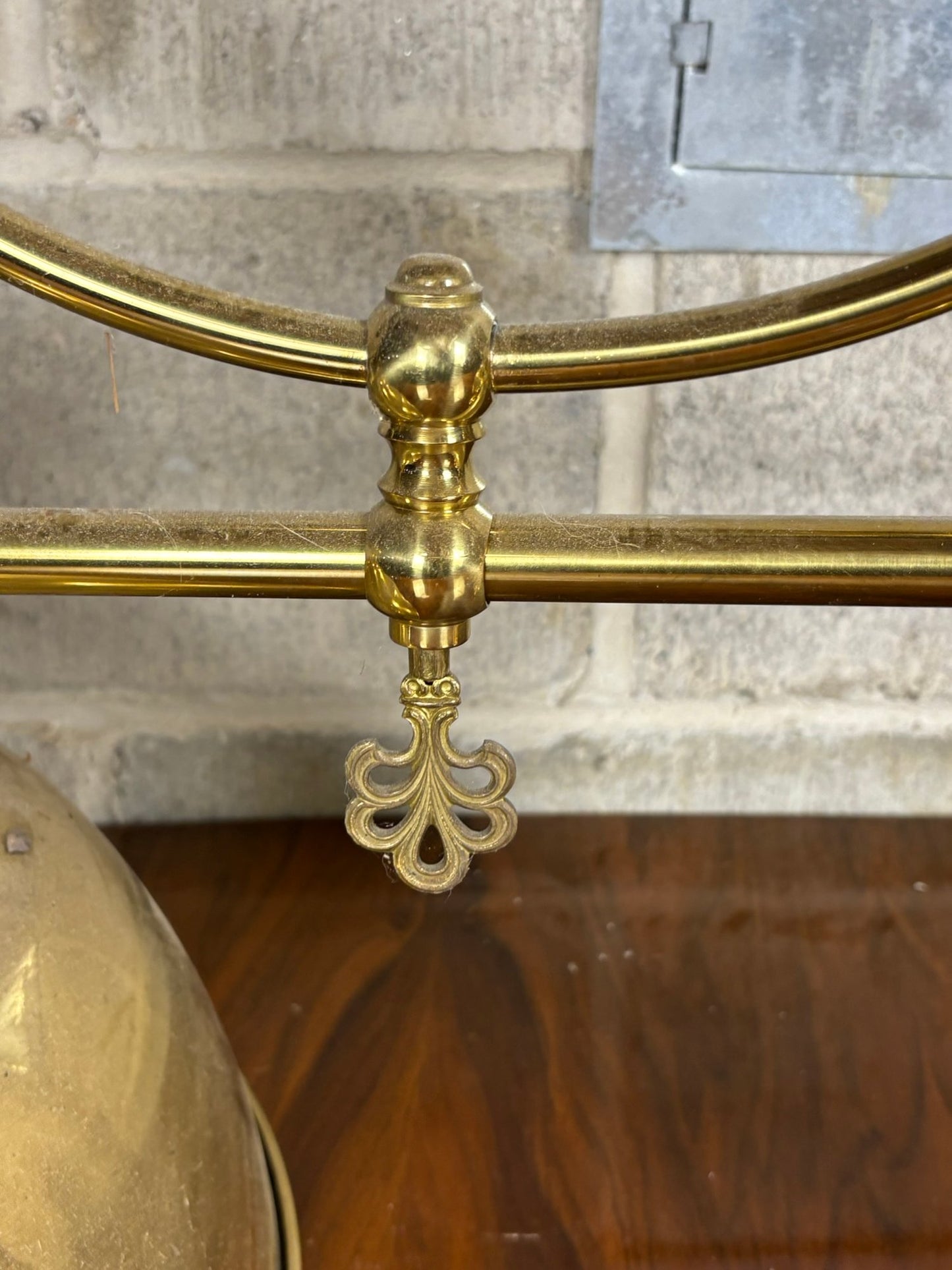 Elegant Brass Pendant Lamp (2 lights)