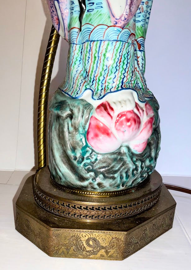 Vintage Quan Yin Chinese Porcelain Figural Table Lamp, Famille Rose, 1950s