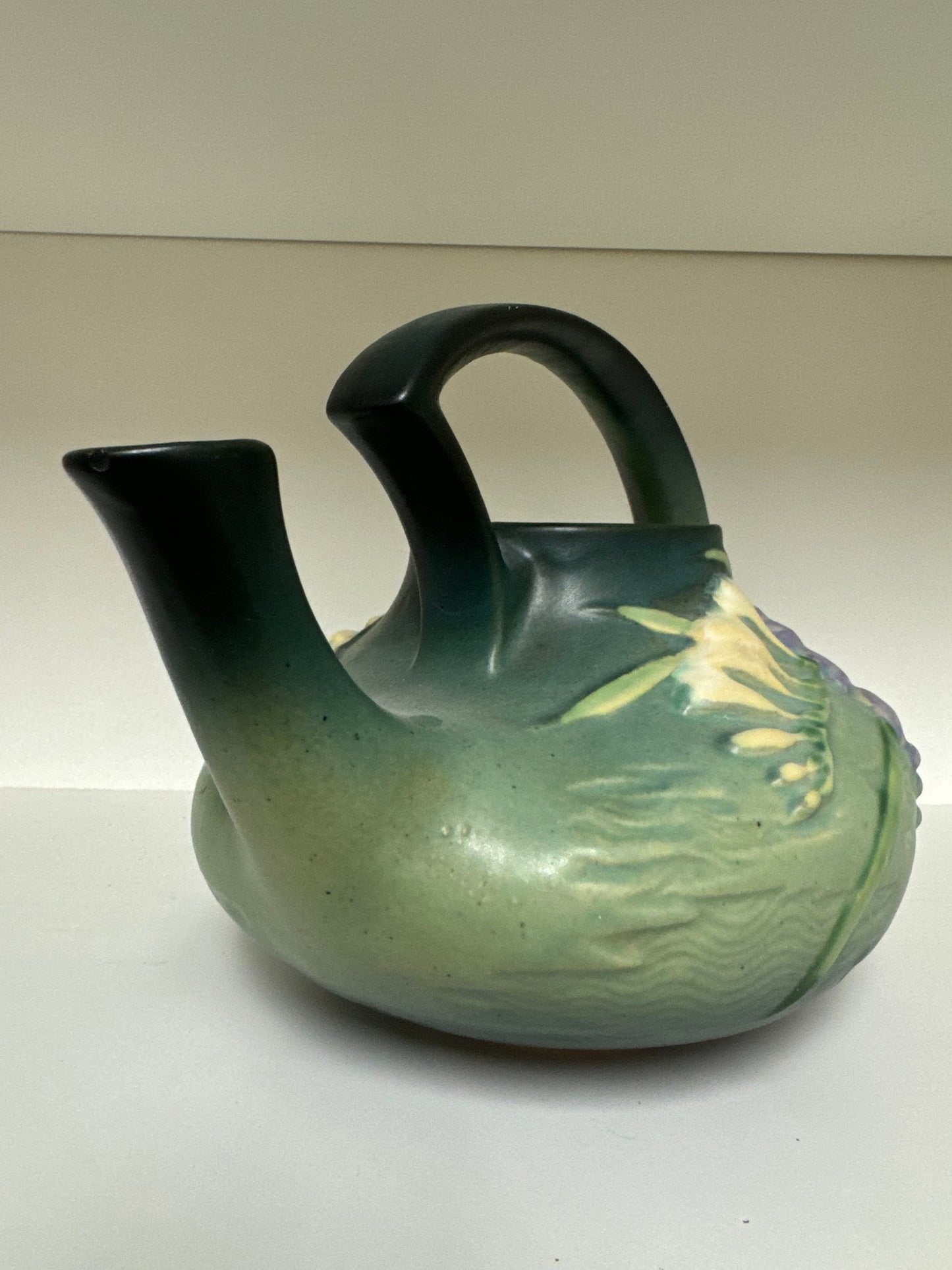 Roseville Freesia Green 60oz Teapot