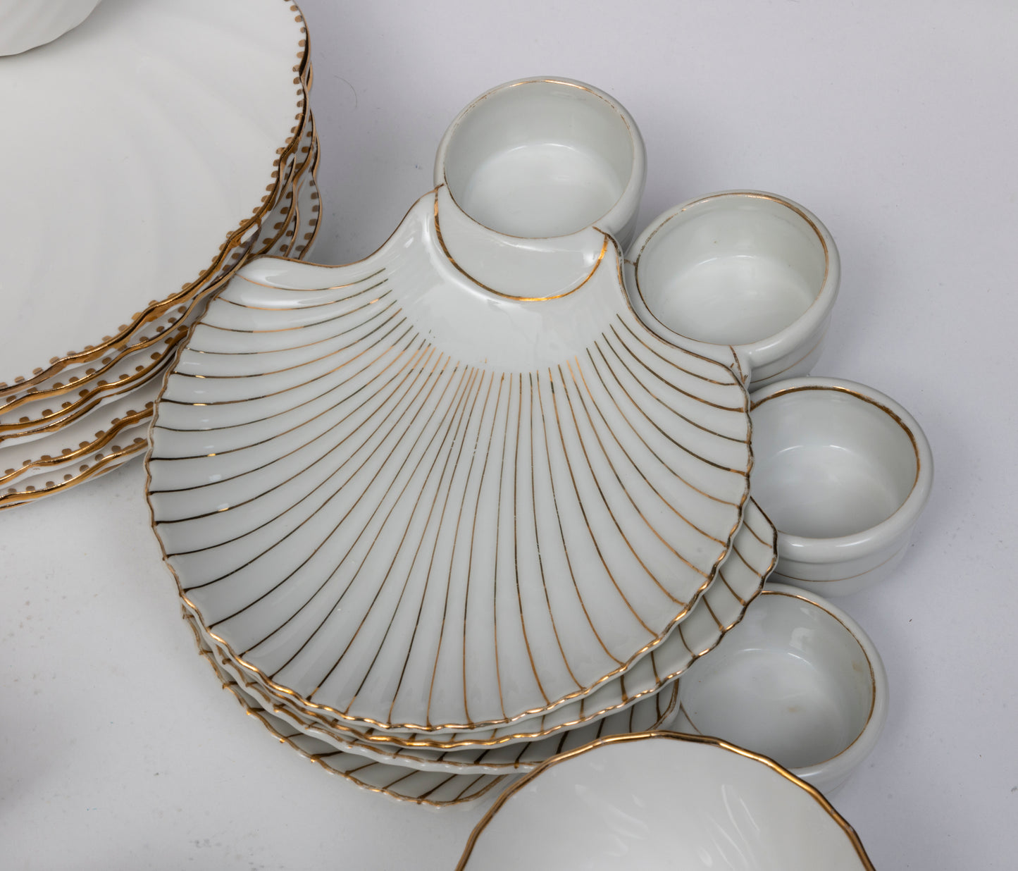 Old Grecian Flute Luncheon Dish Set