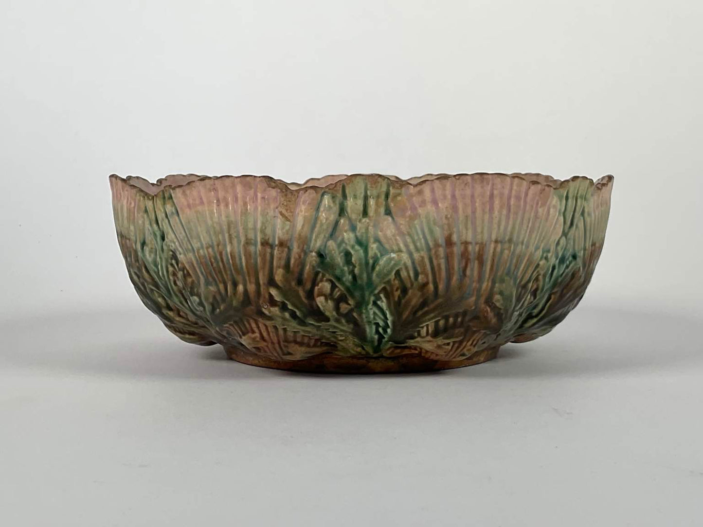 Etruscan Majolica Shell Bowl, Mugs and Teacup with Saucer, 5 Pc.