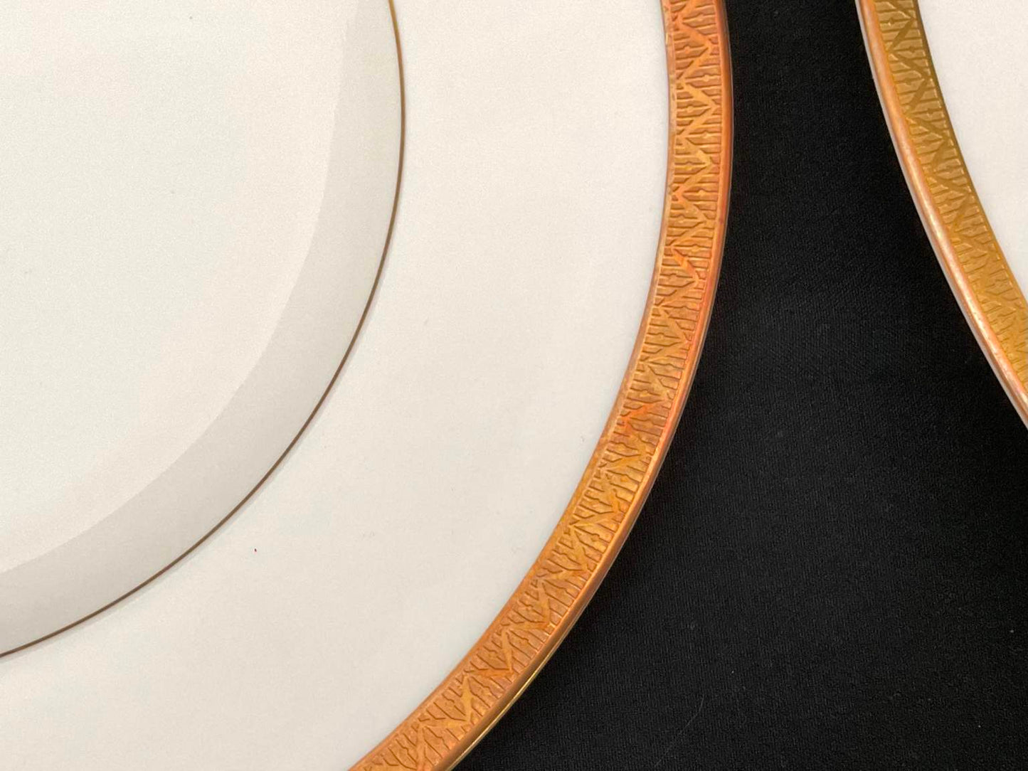 Exceptional set of Royal Worcester “Coventry” China - Service for 8