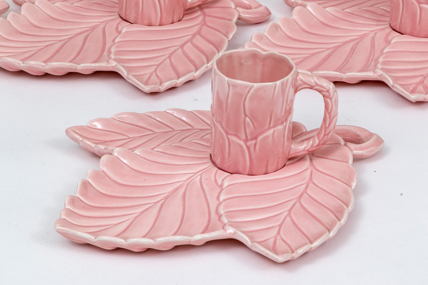 Vintage Set Of Carol Stupell Foliate Form Plates With Accompanying Cups