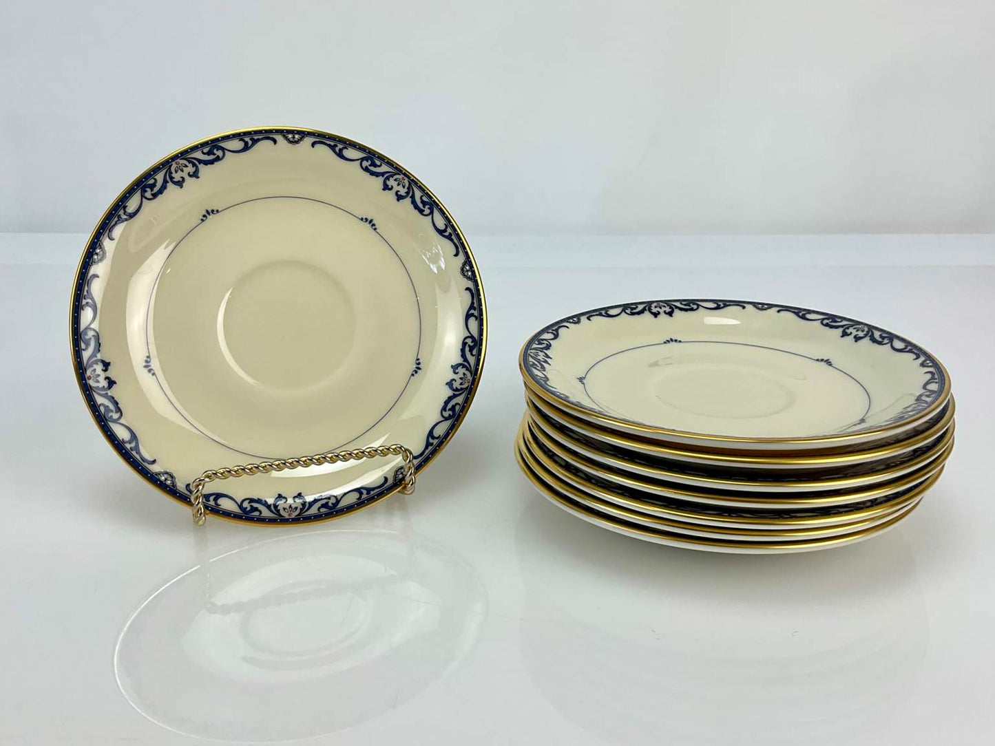 Set of 8 Lenox Liberty Presidential Collection Cups & Saucers with Salt & Pepper Shakers