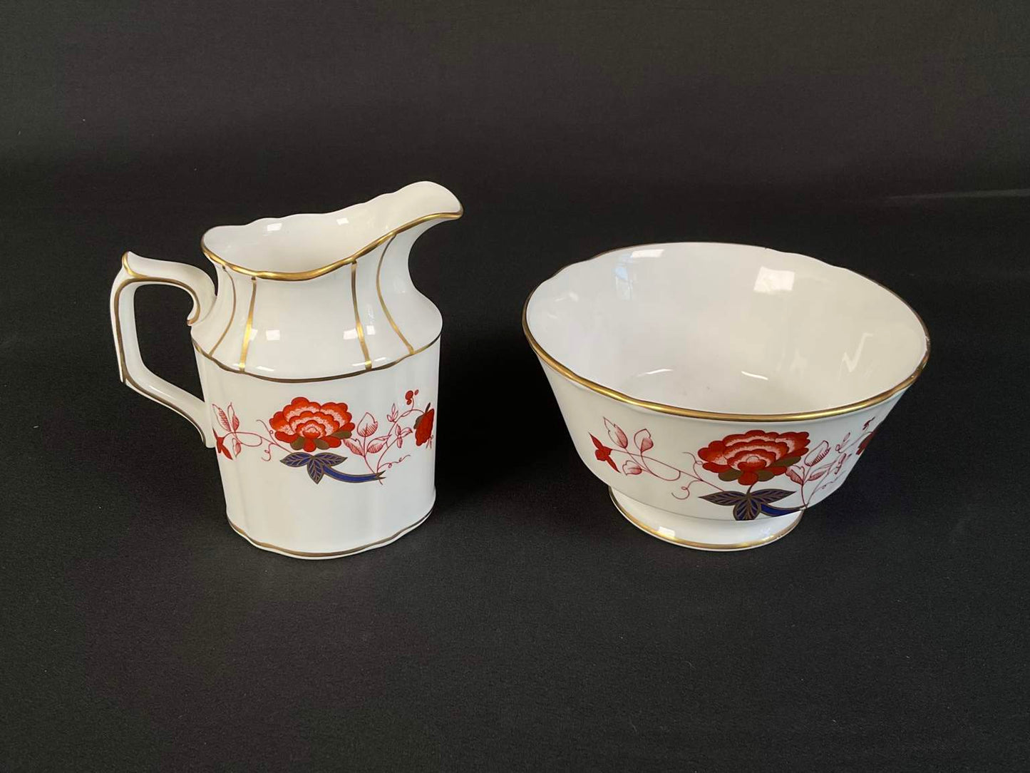 Royal Crown Derby “Bali” China, discontinued - 21 Pieces