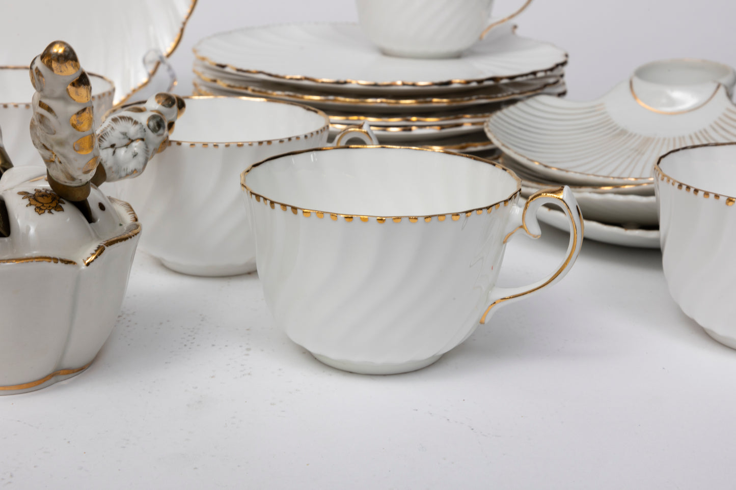 Old Grecian Flute Luncheon Dish Set