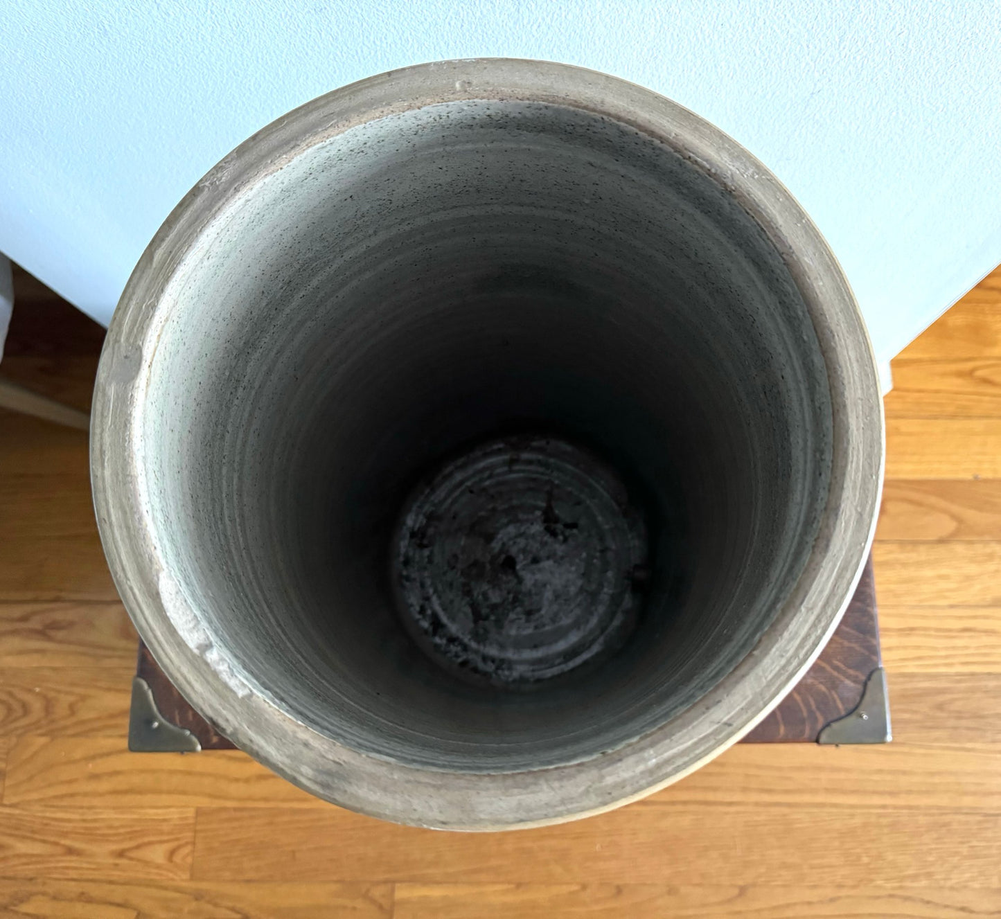 Tall Antique Cheavins Country Water Vessel