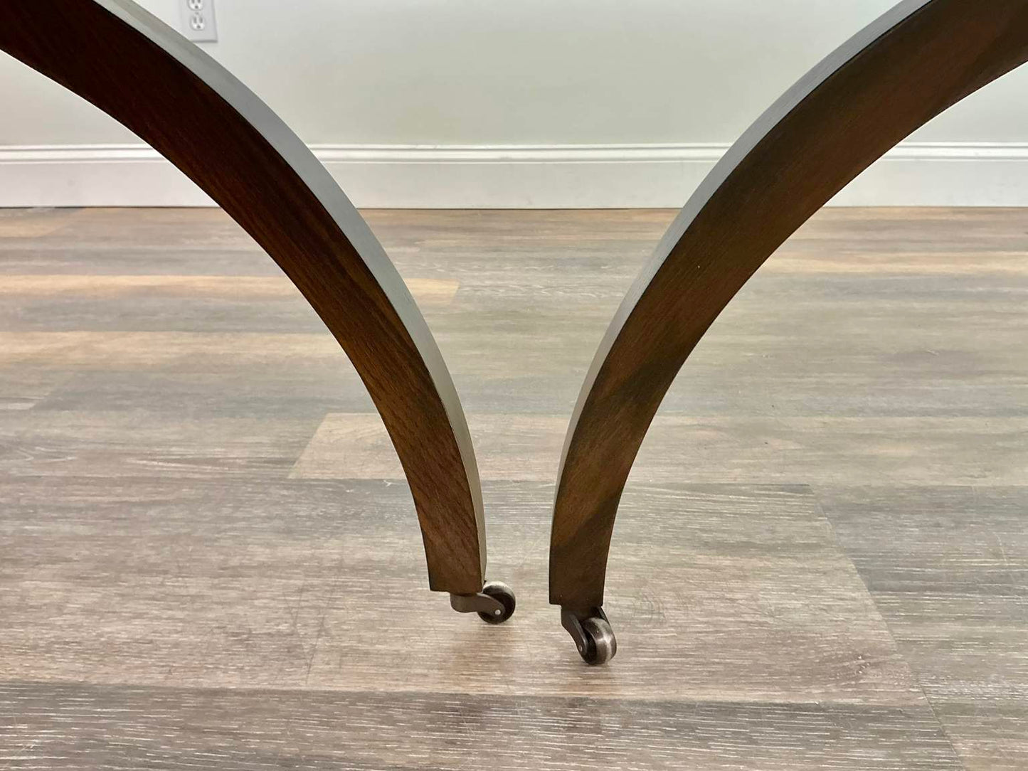 Hickory “Ingold” Mahogany Oval Expansion Dining Table